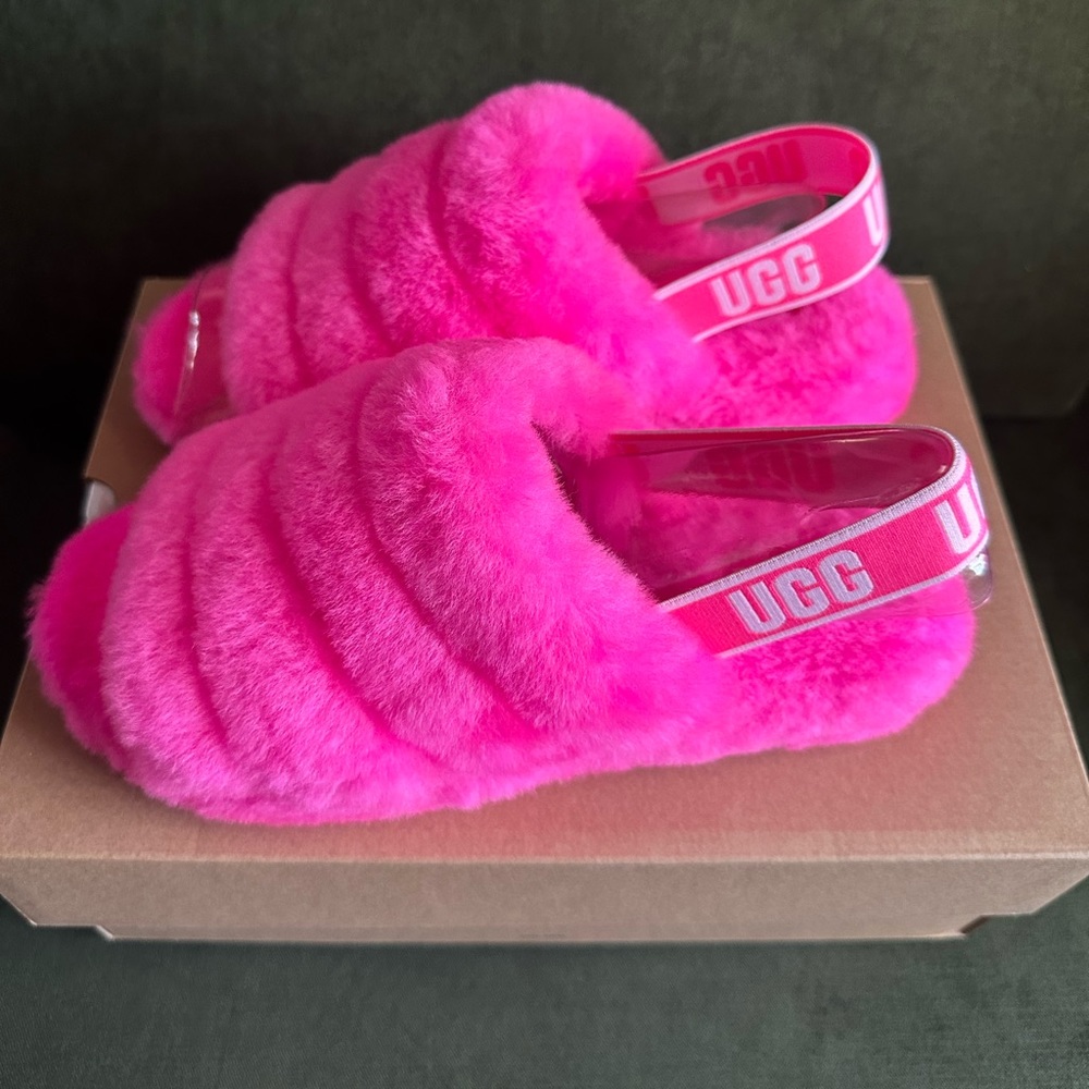 UGG Yeah Slide